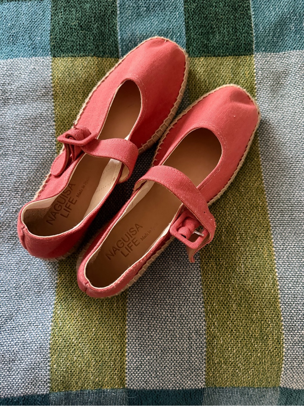 Naguisa Life Women's Muted Red Canvas Mary Jane Espadrilles